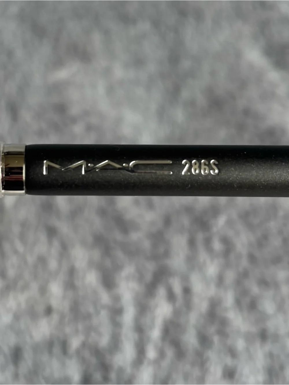 MAC Cosmetics 286S Synthetic Duo Fibre Tapered Brush New